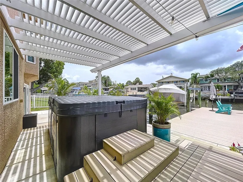386 Westwinds Drive Palm Harbor FL 34683