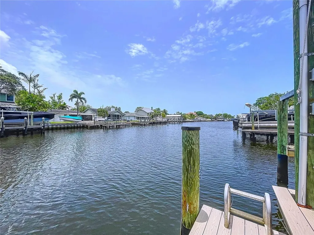 386 Westwinds Drive Palm Harbor FL 34683