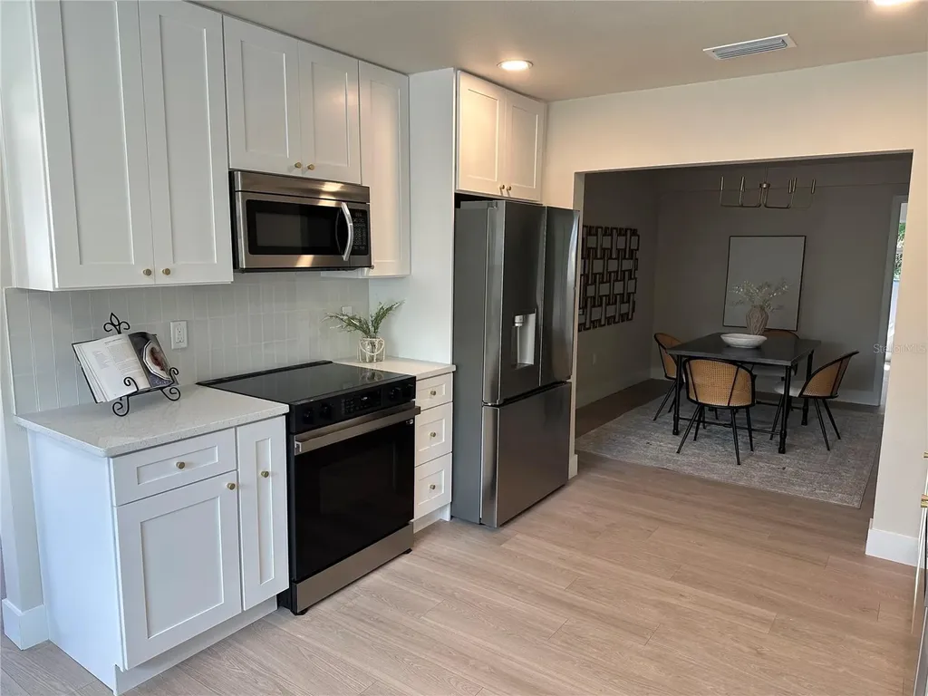 2001 E Powhatan Avenue Tampa FL 33610