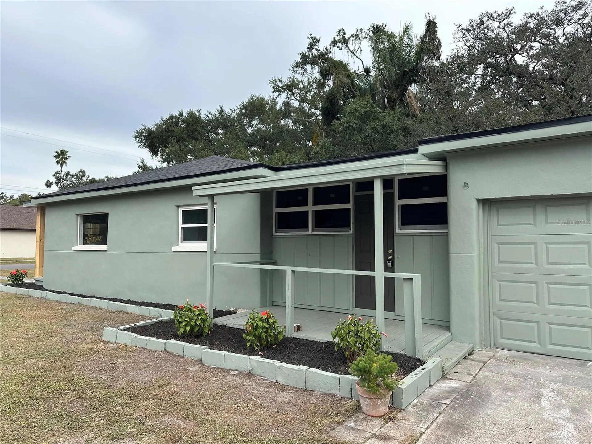 2001 E Powhatan Avenue Tampa FL 33610