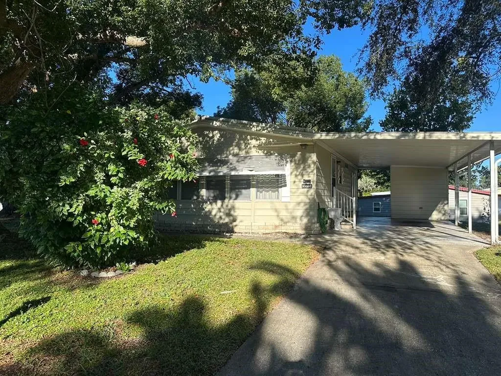 3319 S Citrus Circle Zellwood FL 32798