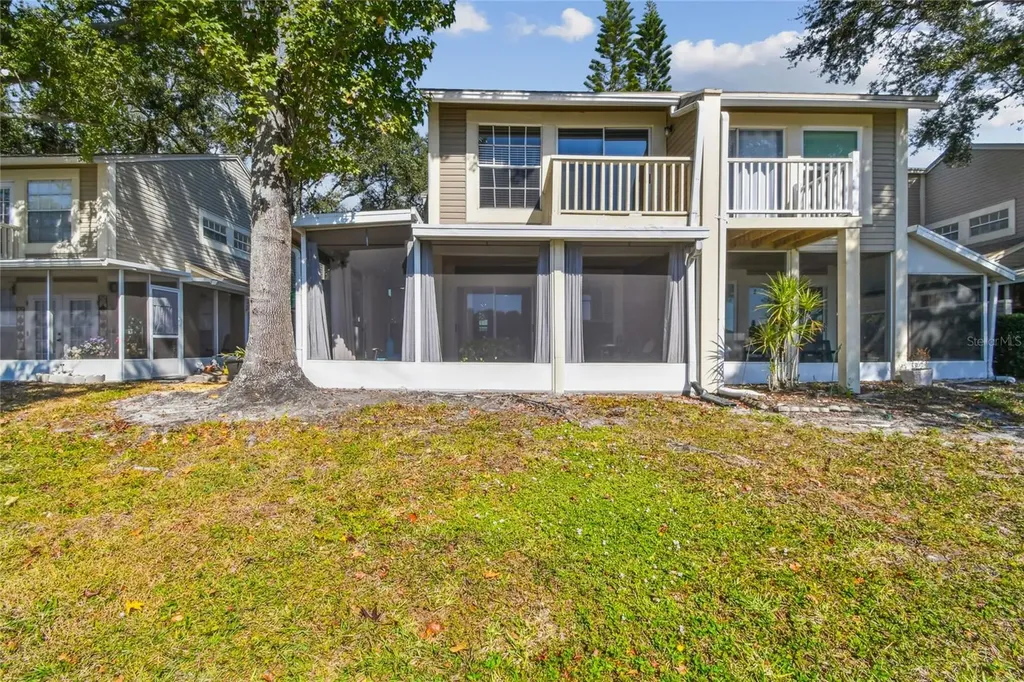 6916 Lake Place Court Tampa FL 33634