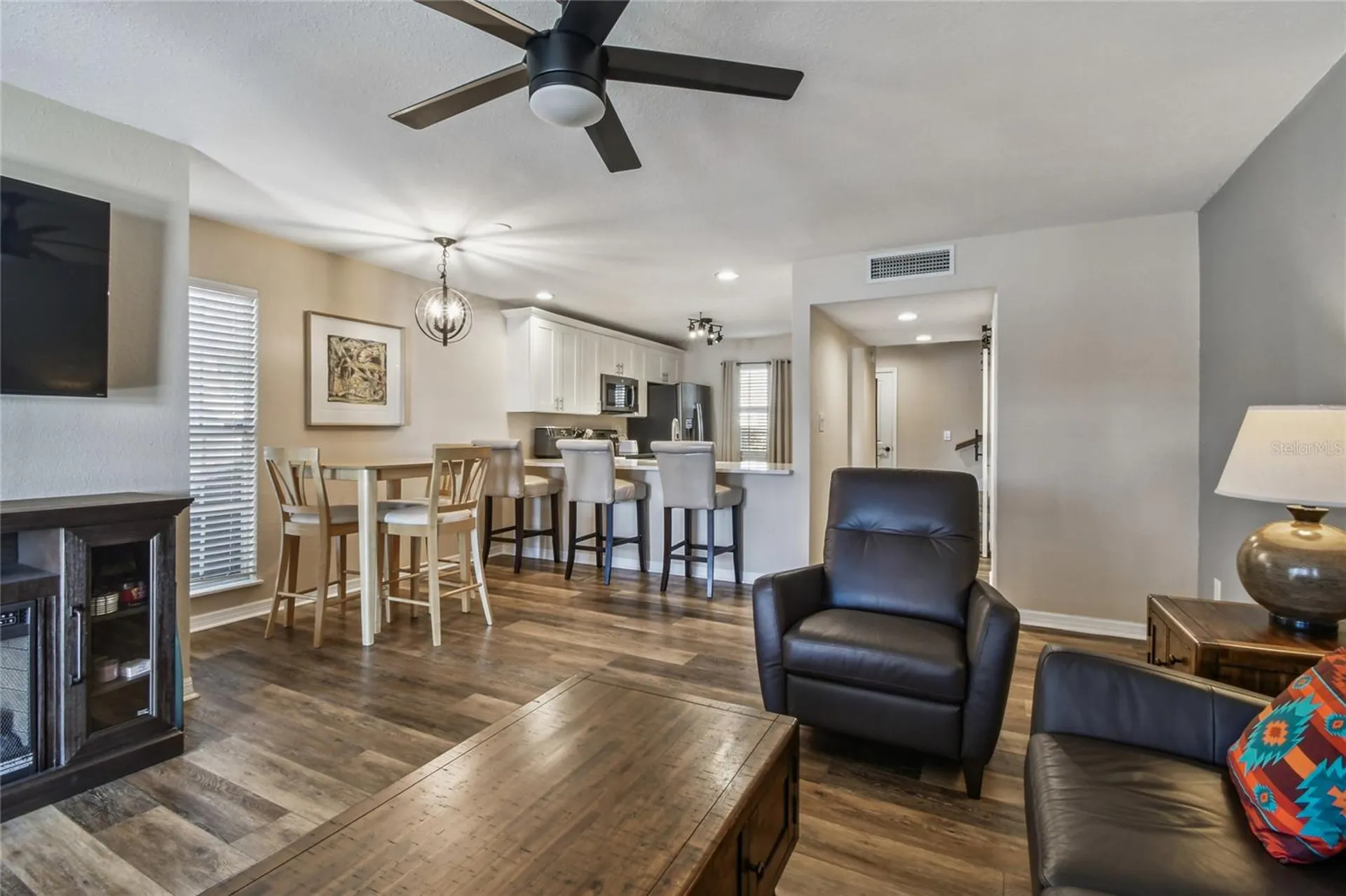 6916 Lake Place Court Tampa FL 33634