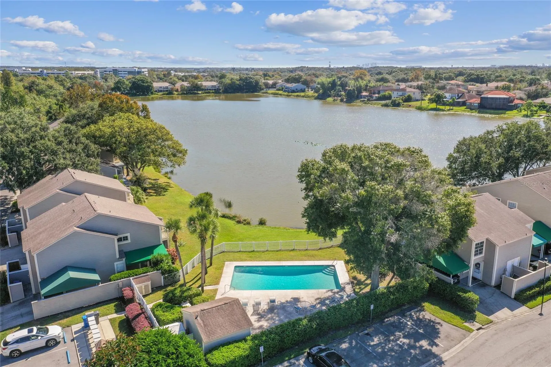 6916 Lake Place Court Tampa FL 33634