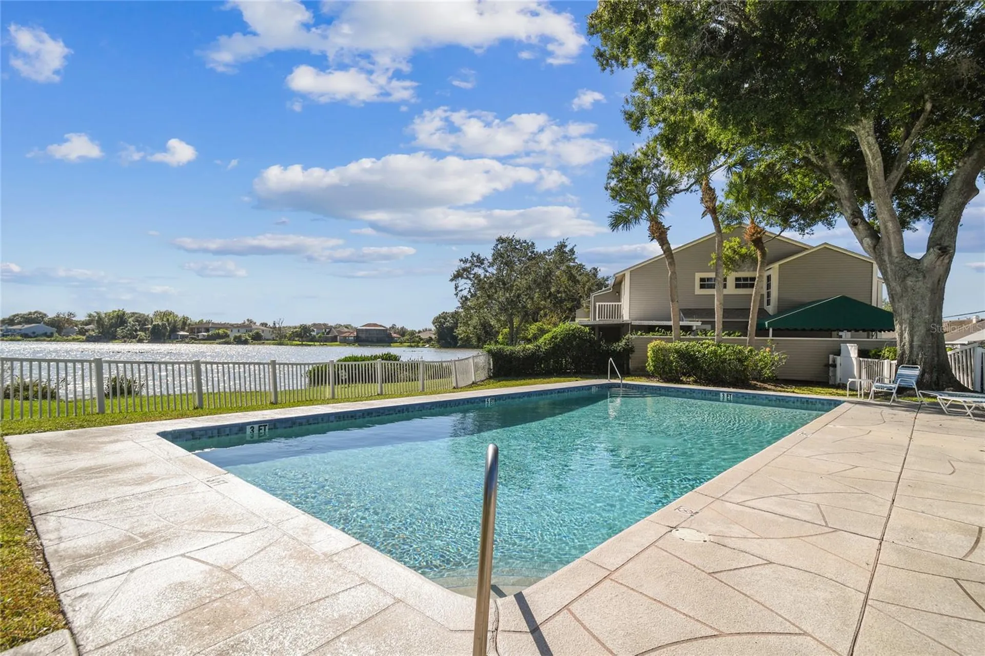 6916 Lake Place Court Tampa FL 33634