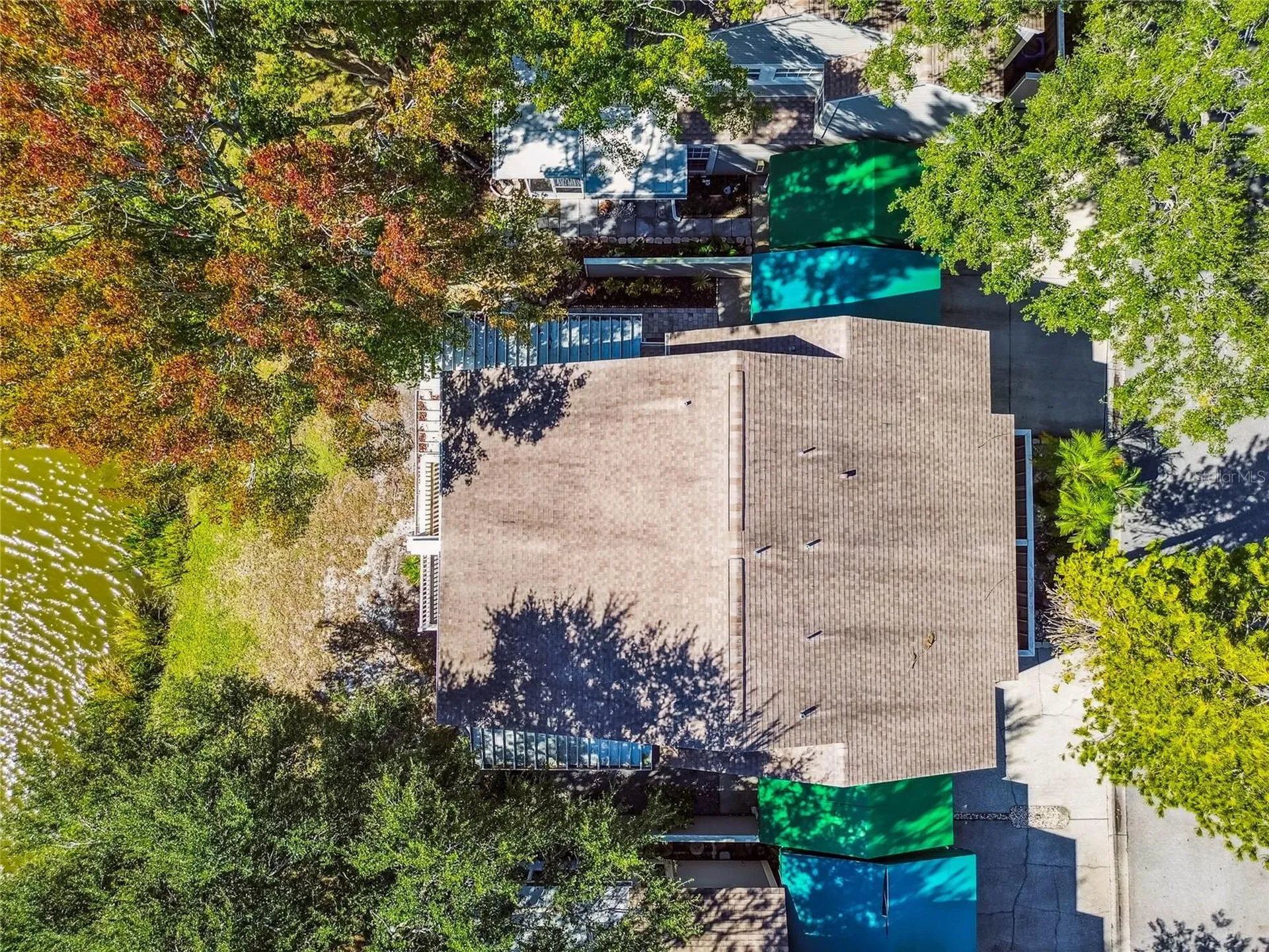 6916 Lake Place Court Tampa FL 33634