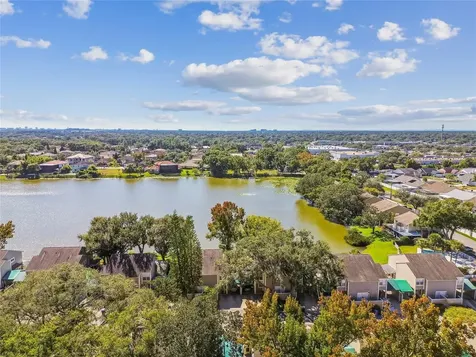 6916 Lake Place Court Tampa FL 33634