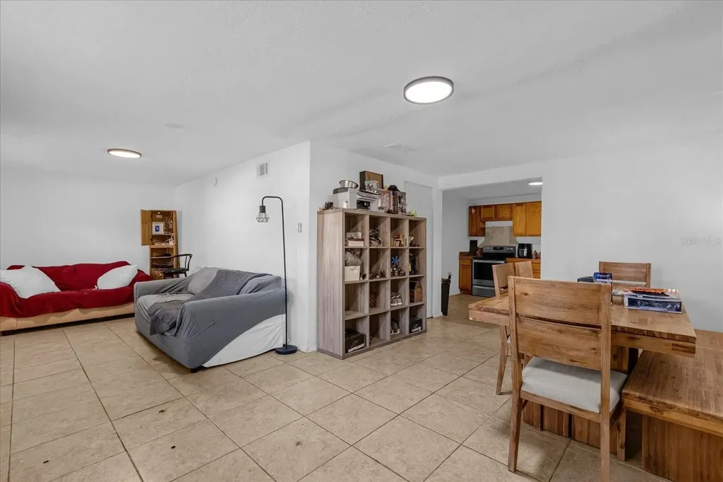 2413 Marlboro Street Orlando FL 32806