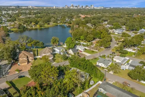 2413 Marlboro Street Orlando FL 32806