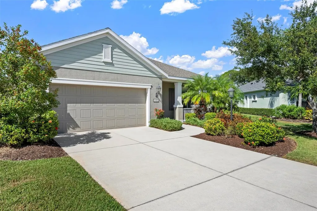 6512 Palm Leaf Court Sarasota FL 34243