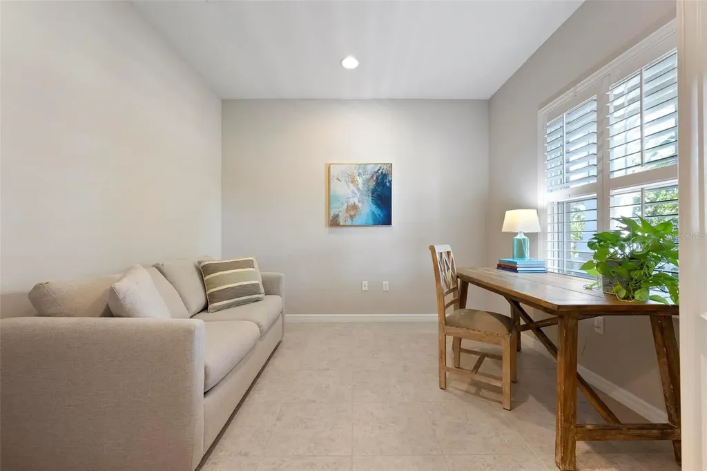 6512 Palm Leaf Court Sarasota FL 34243