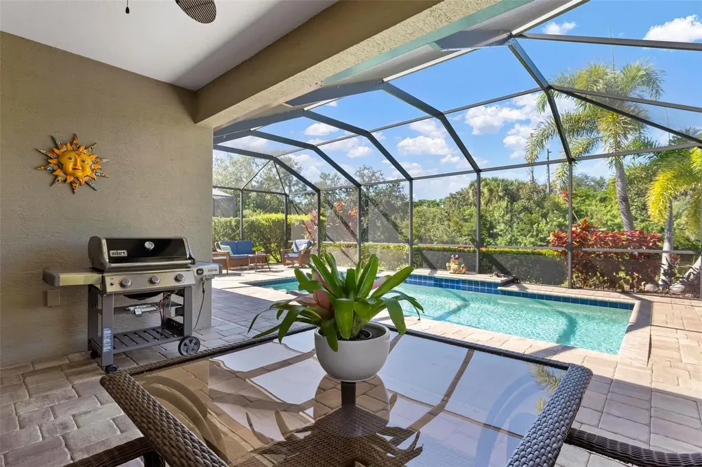 6512 Palm Leaf Court Sarasota FL 34243