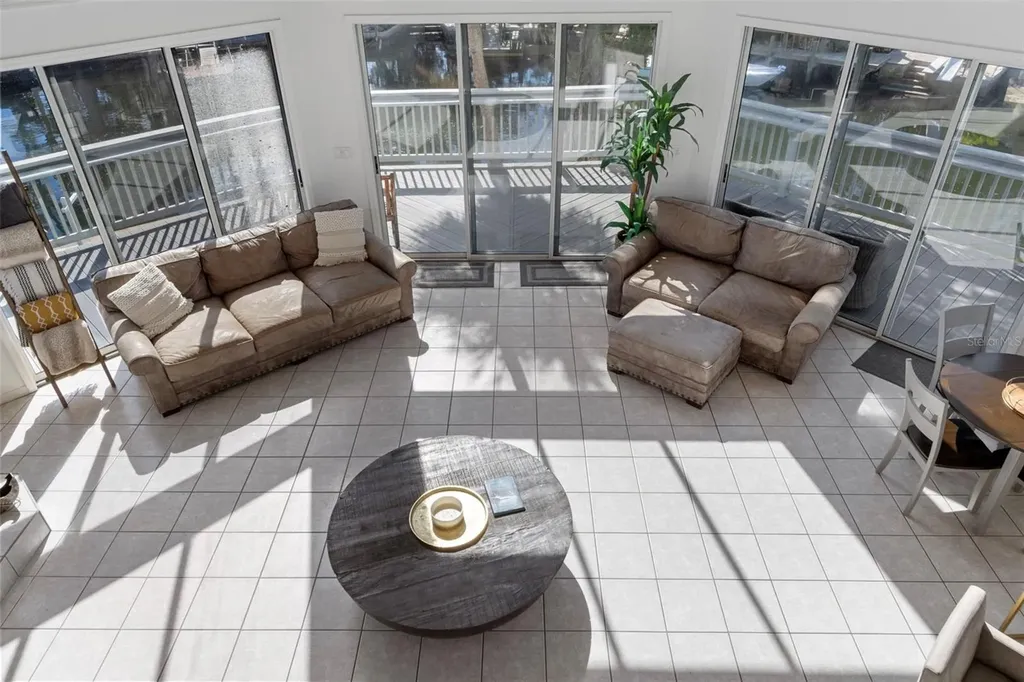 5272 Tropical Point Weeki Wachee FL 34607