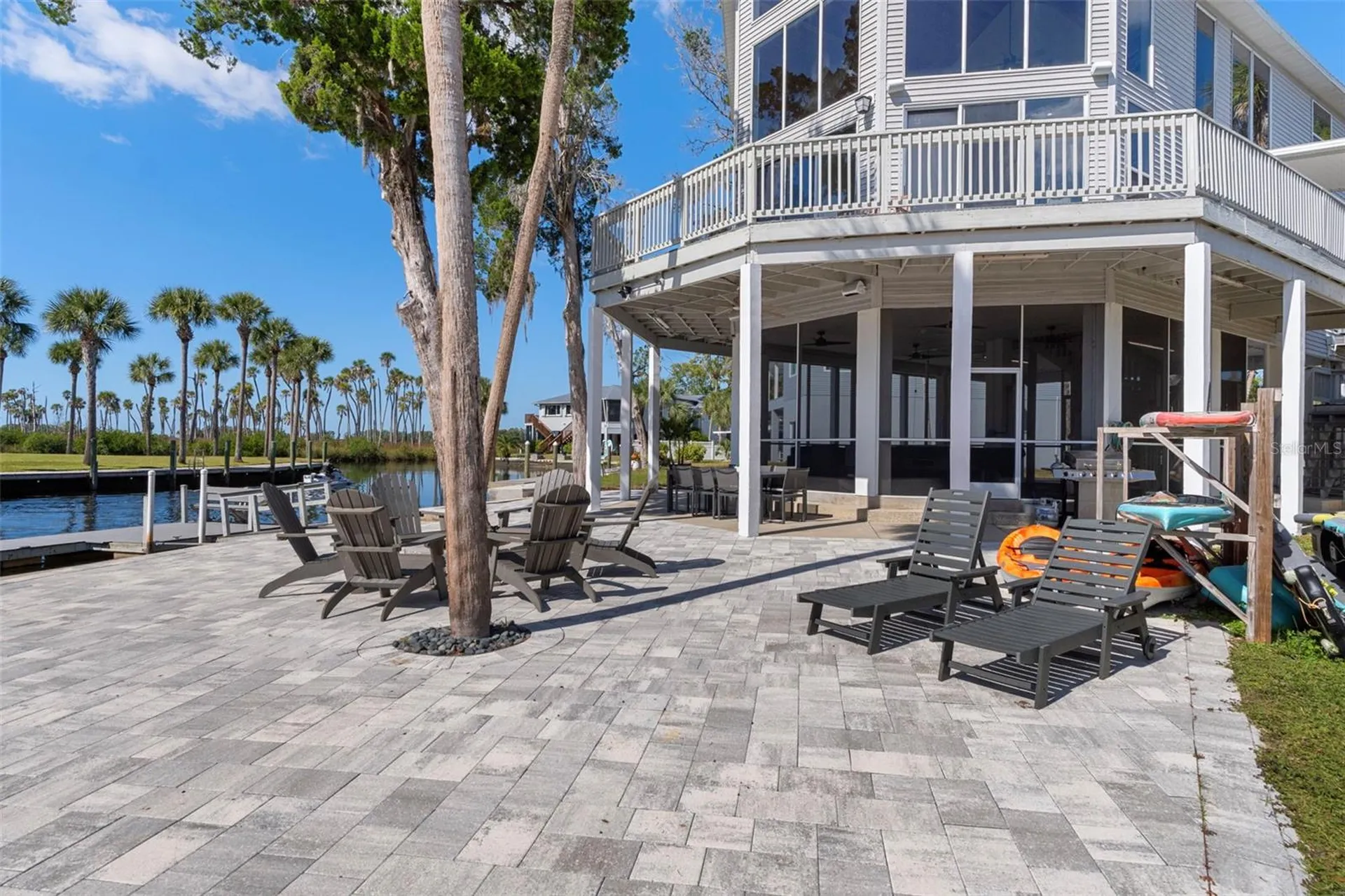 5272 Tropical Point Weeki Wachee FL 34607
