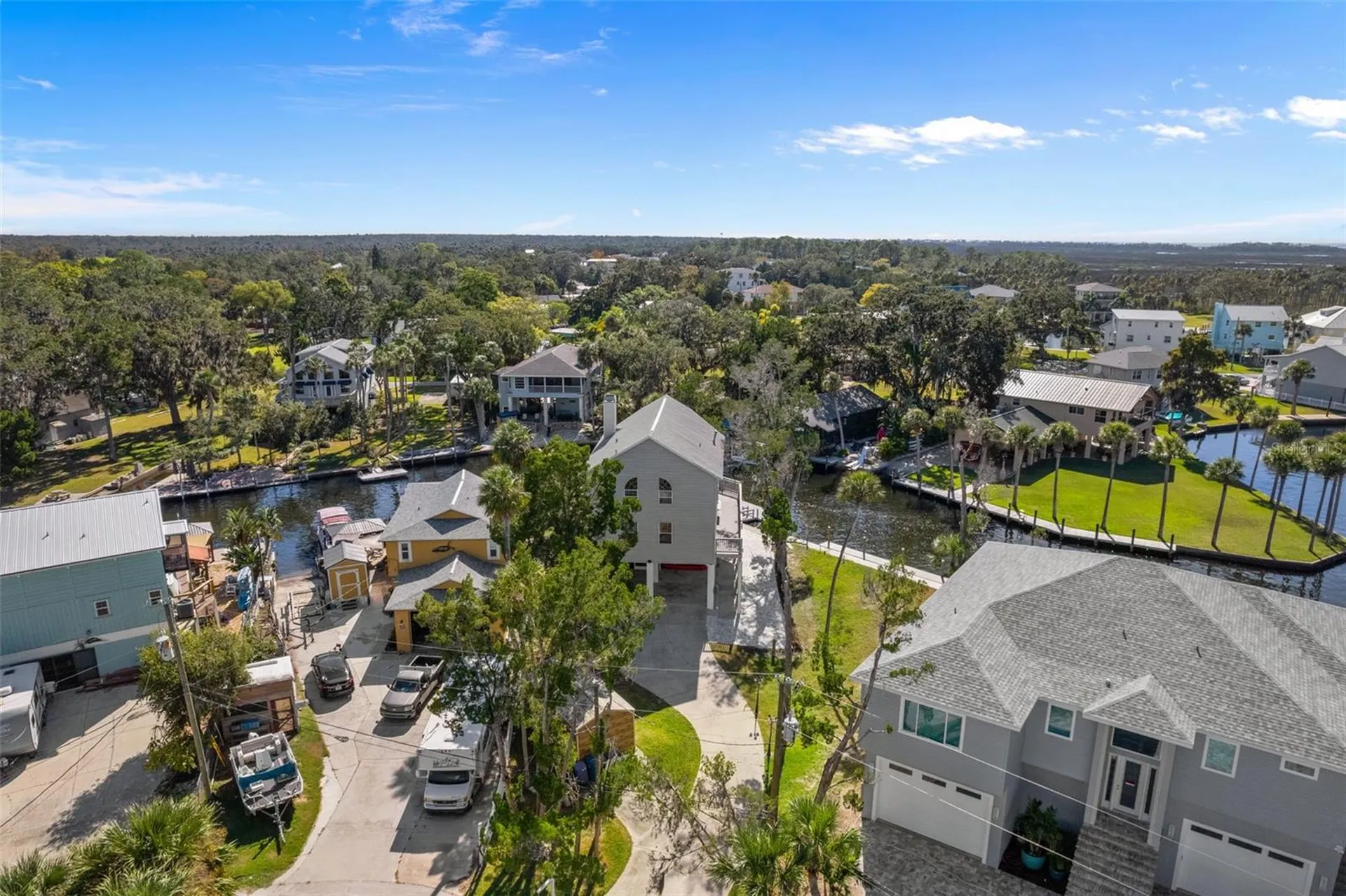 5272 Tropical Point Weeki Wachee FL 34607