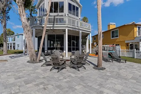 5272 Tropical Point Weeki Wachee FL 34607