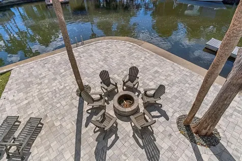 5272 Tropical Point Weeki Wachee FL 34607