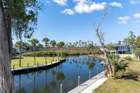 5272 Tropical Point Weeki Wachee FL 34607