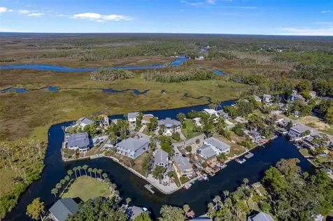 5272 Tropical Point Weeki Wachee FL 34607