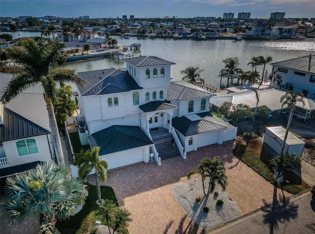 7942 3rd Avenue S St Petersburg FL 33707