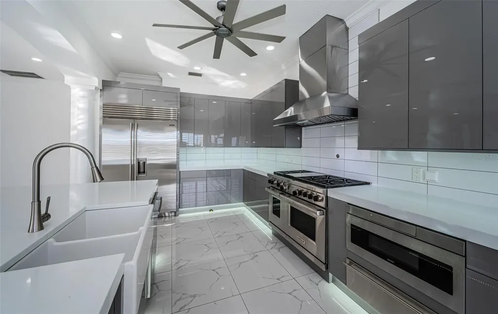 7942 3rd Avenue S St Petersburg FL 33707