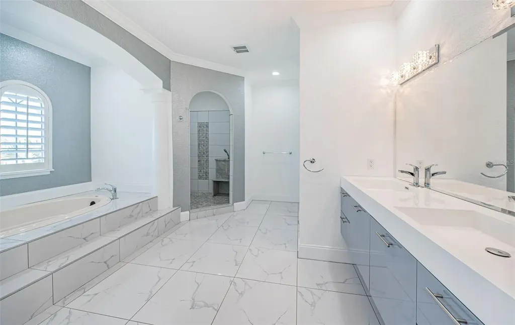 7942 3rd Avenue S St Petersburg FL 33707