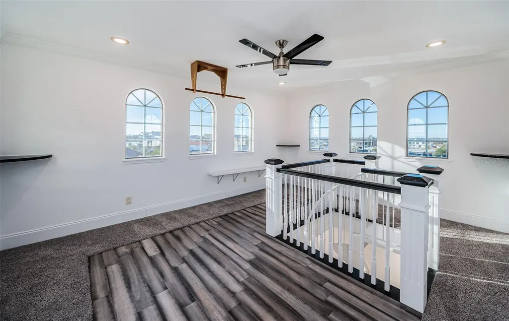7942 3rd Avenue S St Petersburg FL 33707
