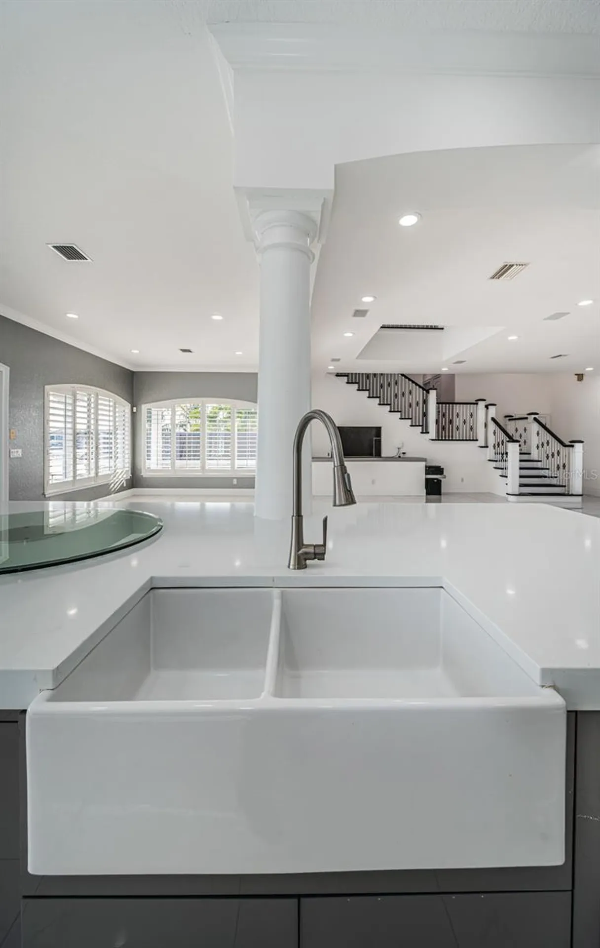 7942 3rd Avenue S St Petersburg FL 33707