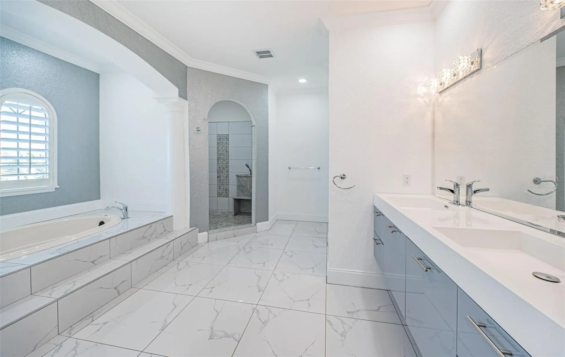 7942 3rd Avenue S St Petersburg FL 33707