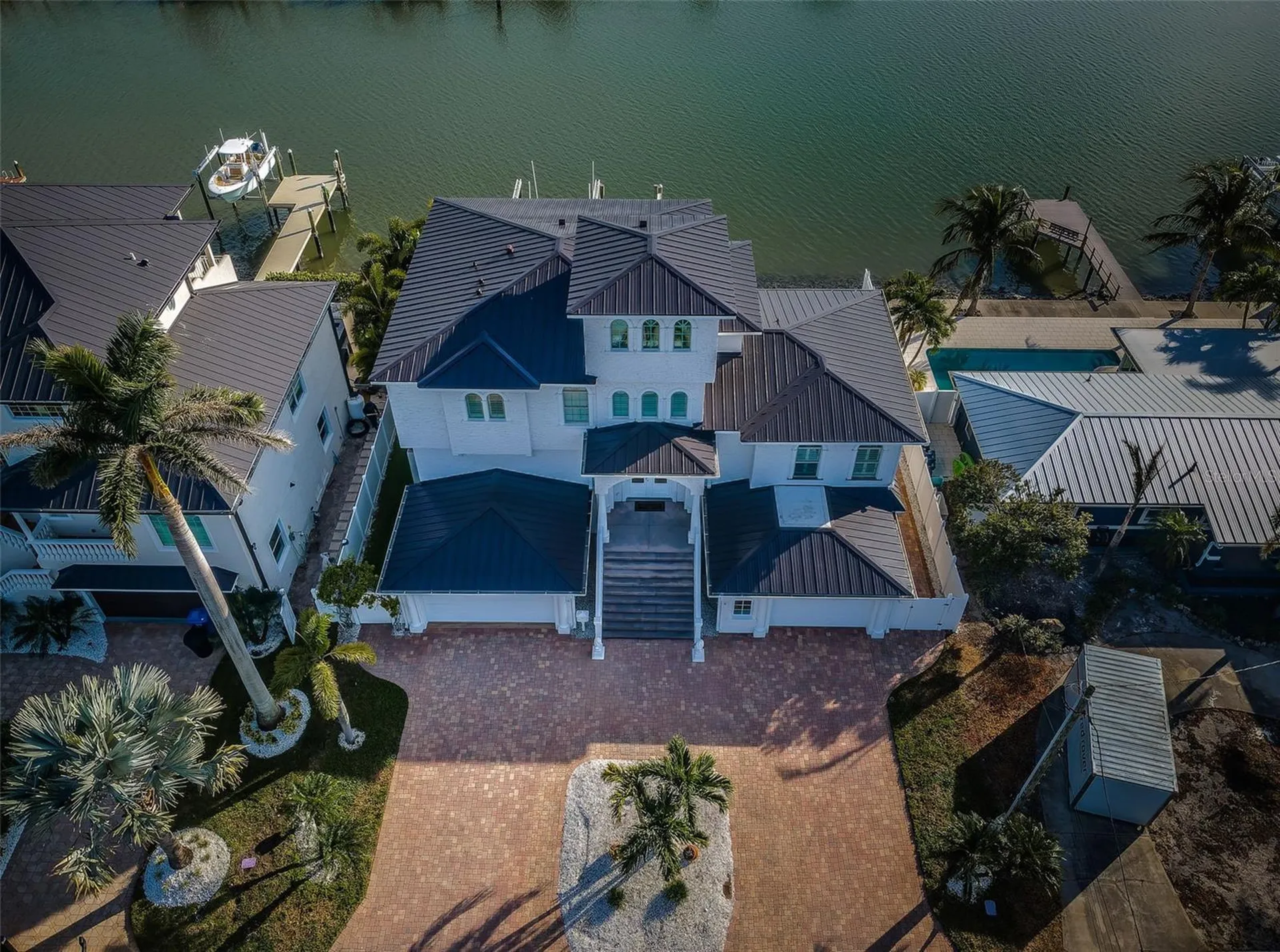 7942 3rd Avenue S St Petersburg FL 33707