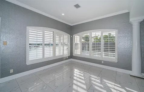7942 3rd Avenue S St Petersburg FL 33707