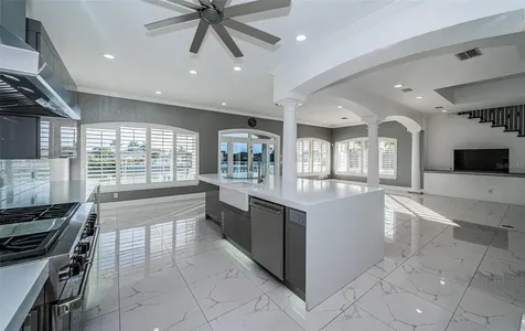 7942 3rd Avenue S St Petersburg FL 33707