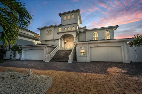 7942 3rd Avenue S St Petersburg FL 33707