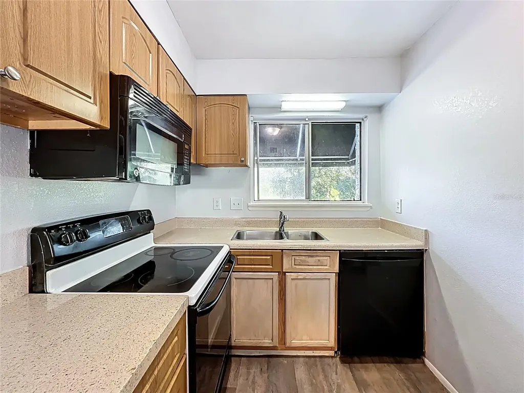 4117 S Semoran Boulevard Orlando FL 32822