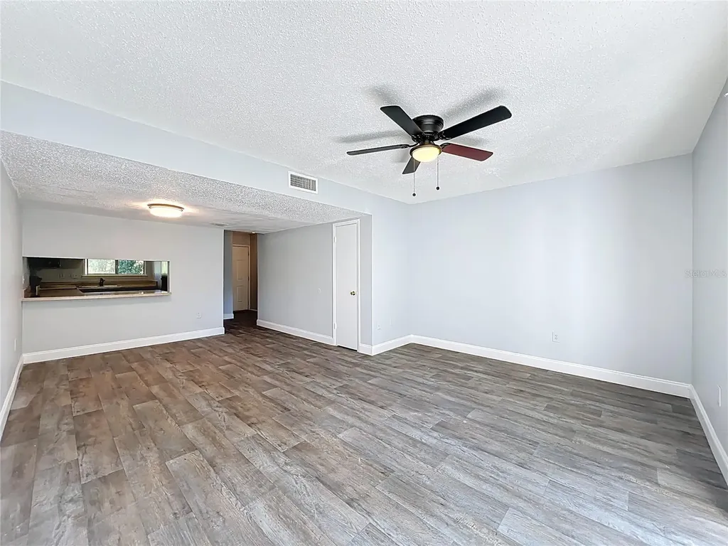 4117 S Semoran Boulevard Orlando FL 32822