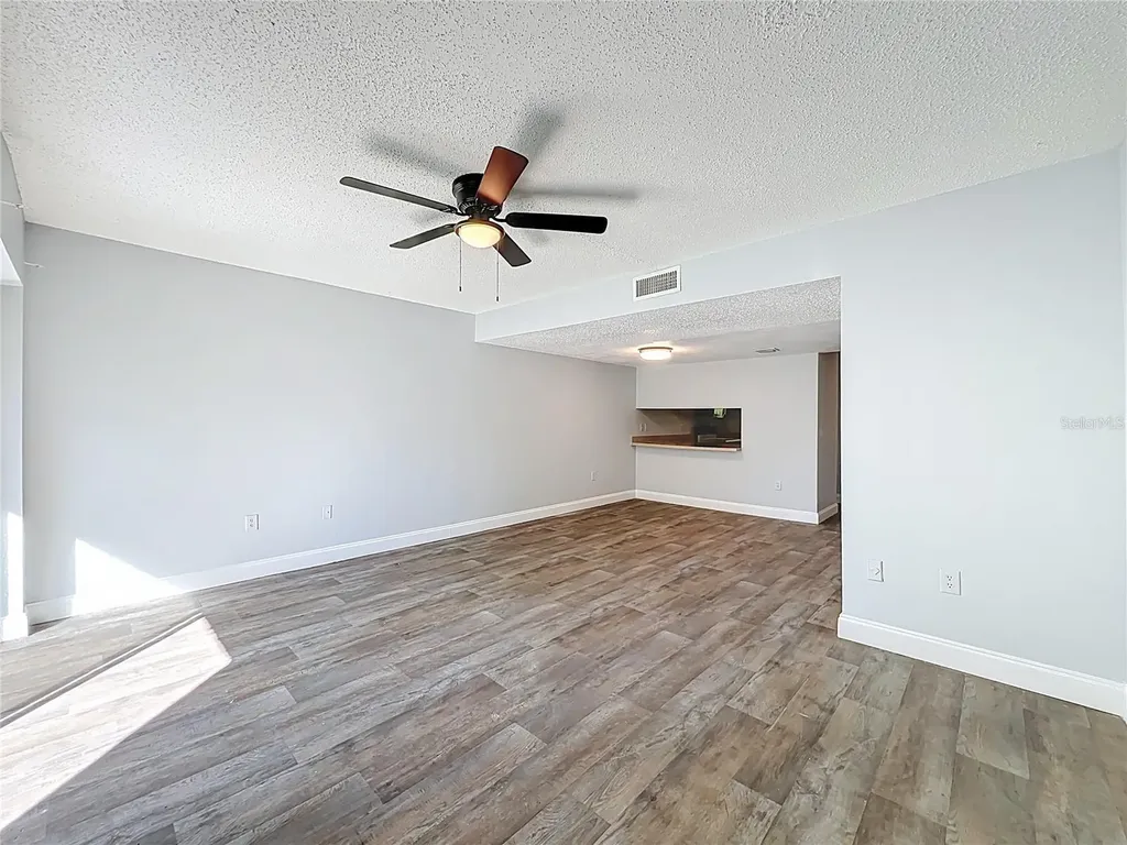 4117 S Semoran Boulevard Orlando FL 32822