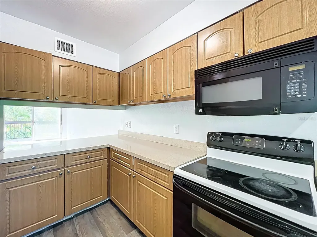4117 S Semoran Boulevard Orlando FL 32822