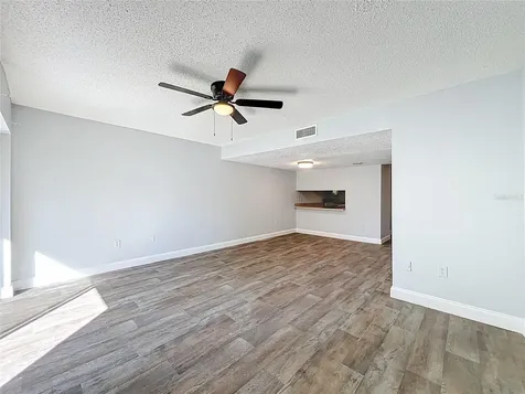 4117 S Semoran Boulevard Orlando FL 32822