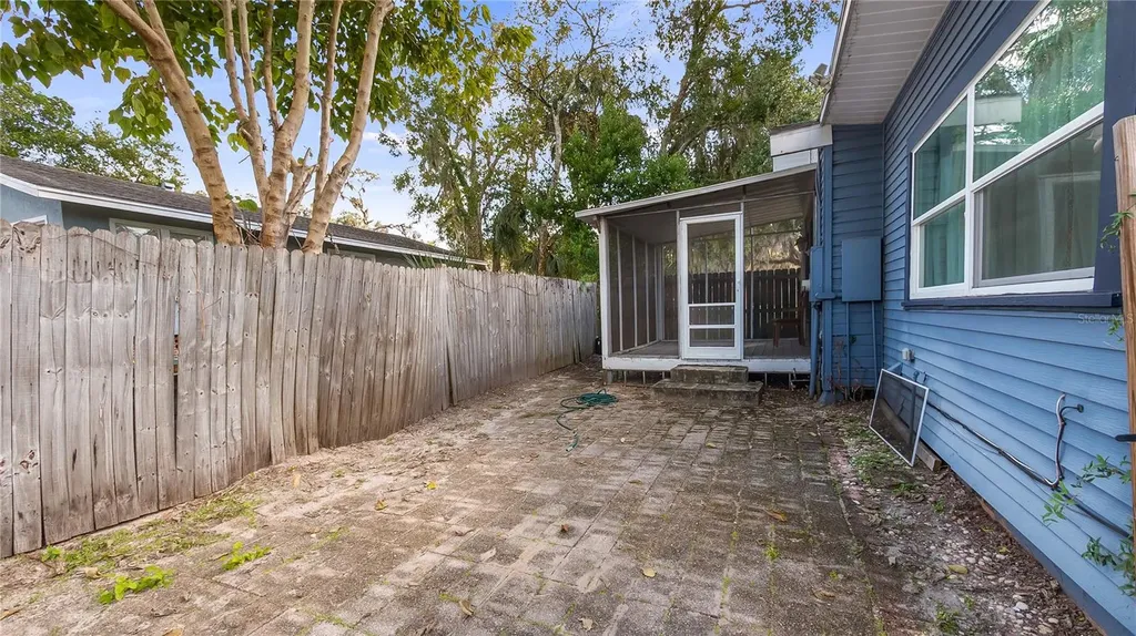 1704 W Main Street Leesburg FL 34748
