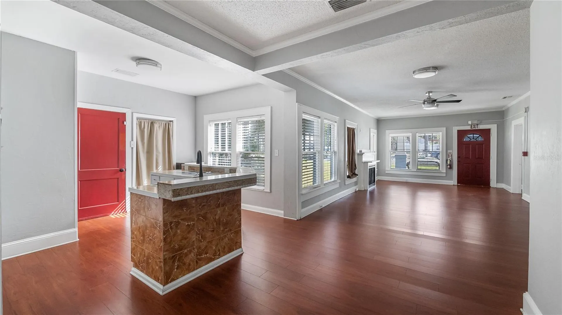 1704 W Main Street Leesburg FL 34748