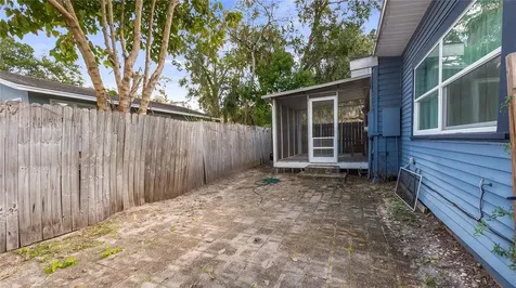 1704 W Main Street Leesburg FL 34748