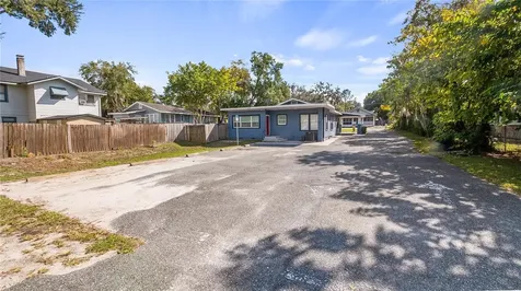 1704 W Main Street Leesburg FL 34748