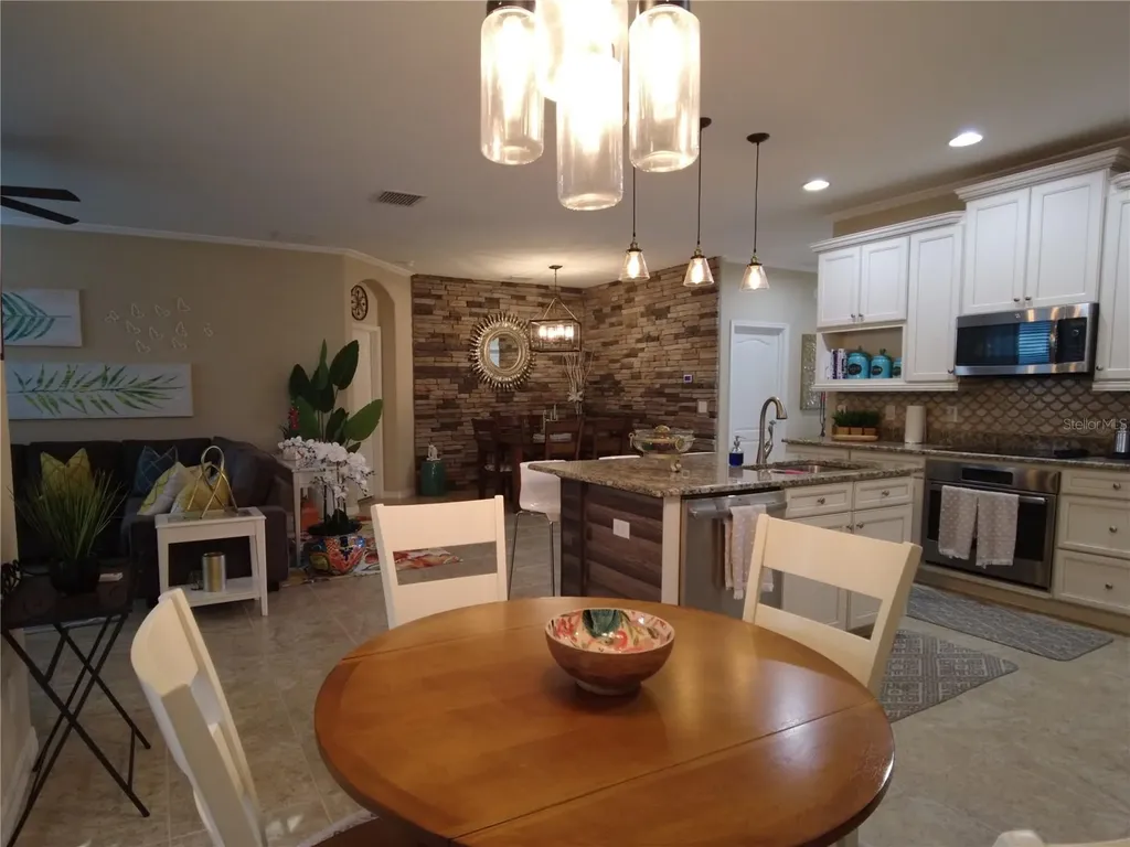 9933 Saunton Drive San Antonio FL 33576