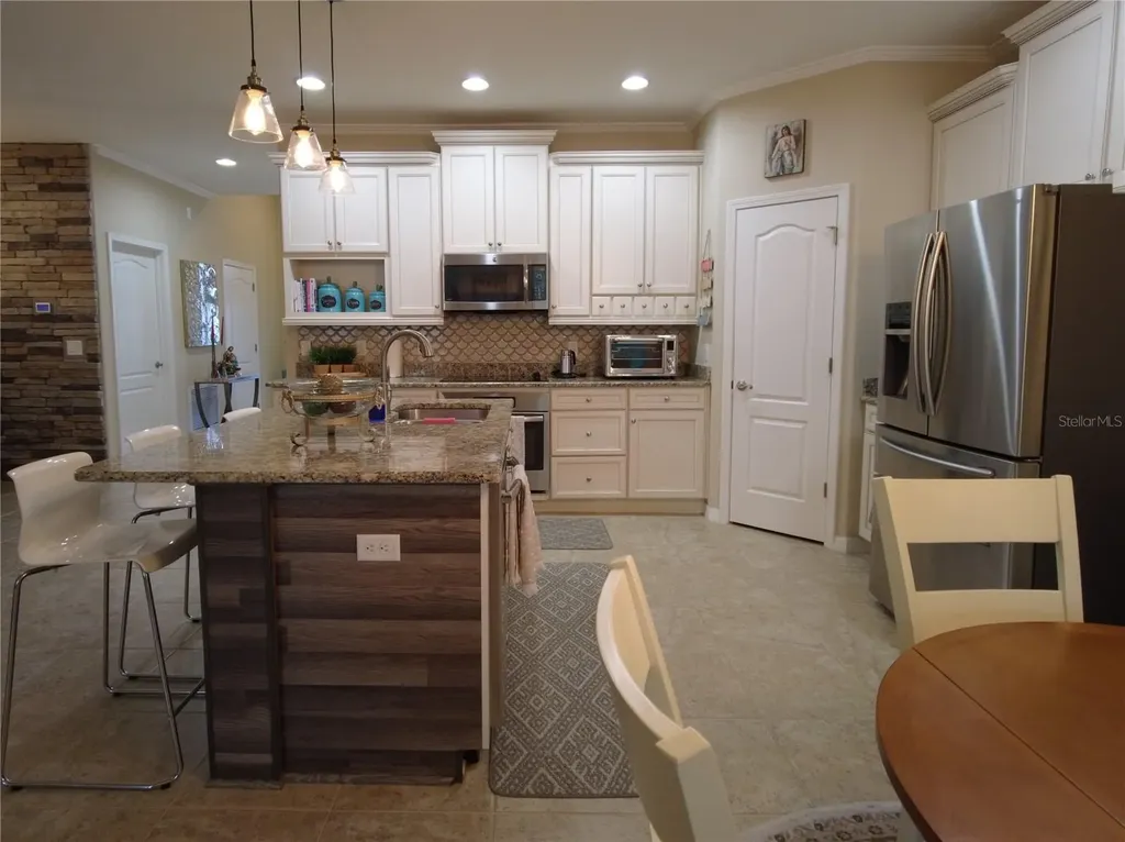 9933 Saunton Drive San Antonio FL 33576