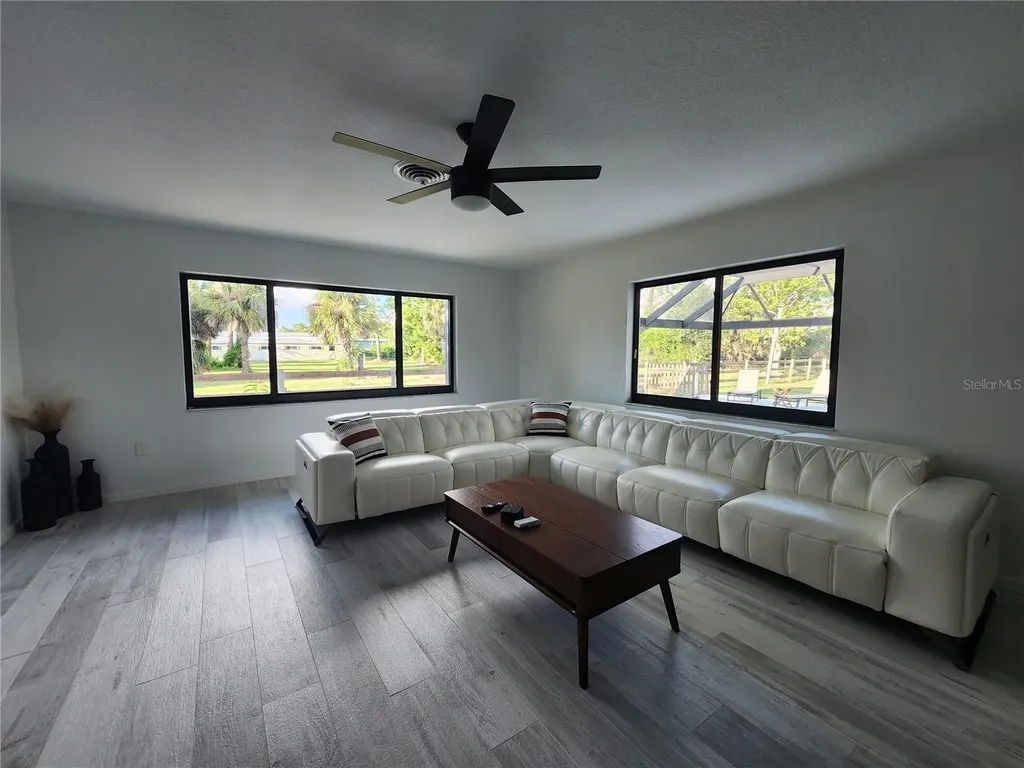 900 Crestwood Road Englewood FL 34223