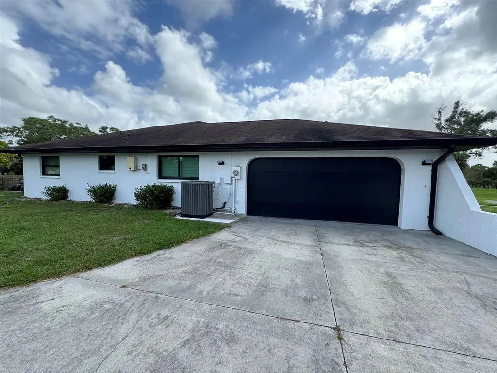 900 Crestwood Road Englewood FL 34223