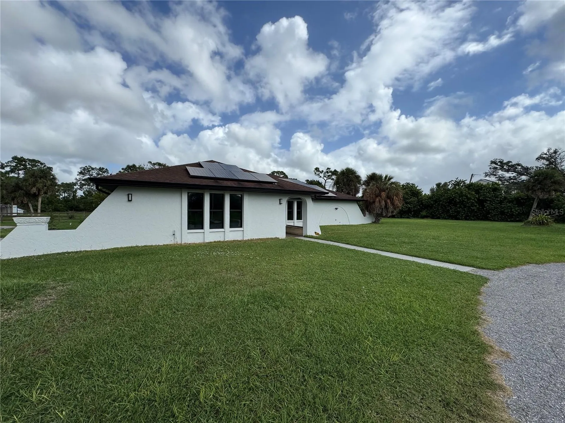900 Crestwood Road Englewood FL 34223