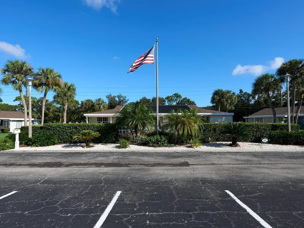 2687 Golf Course Drive Sarasota FL 34234