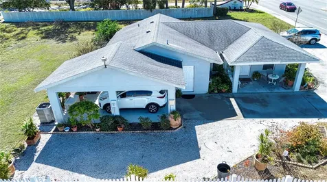 4010 N Lockwood Ridge Road Sarasota FL 34234