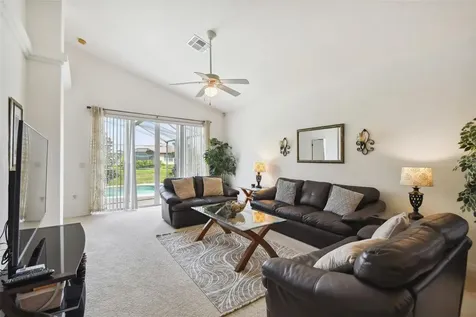908 Andalusia Loop Davenport FL 33837